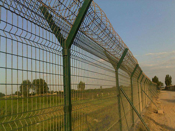 河南监狱钢网墙案例